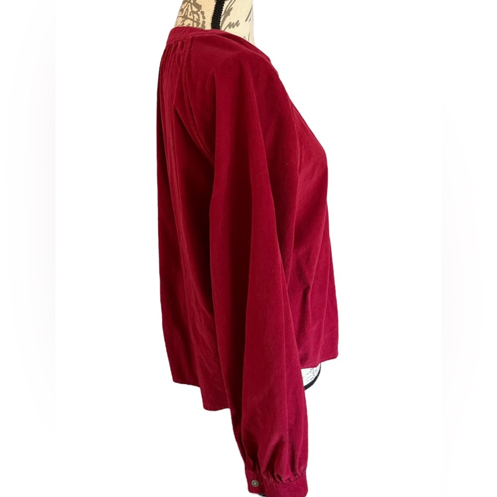 Universal Thread Women’s Burgundy Red Corduroy Blouse size Small EUC long sleeve - Picture 13 of 14